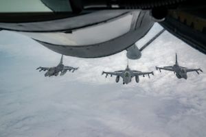 F-16 pilots, KC-135 crews team for mid-air refueling training